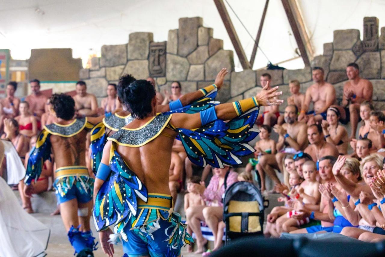 ホテル ブリオーニ マーレ リド・ディ・イエゾロ エクステリア 写真